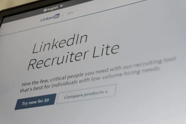 Site Do Recrutador Lite Do Linkedin Na Tela Do Laptop Lq7Zkgy43pw