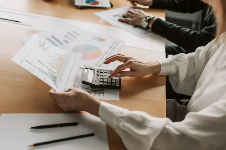 Consultoria de RH pode ajudar a reduzir custos com pessoal?